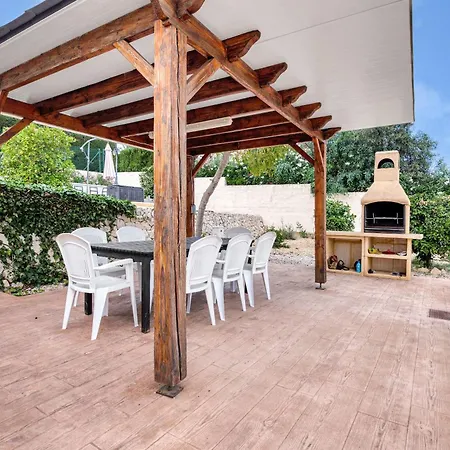 Casa Leuki Villa *